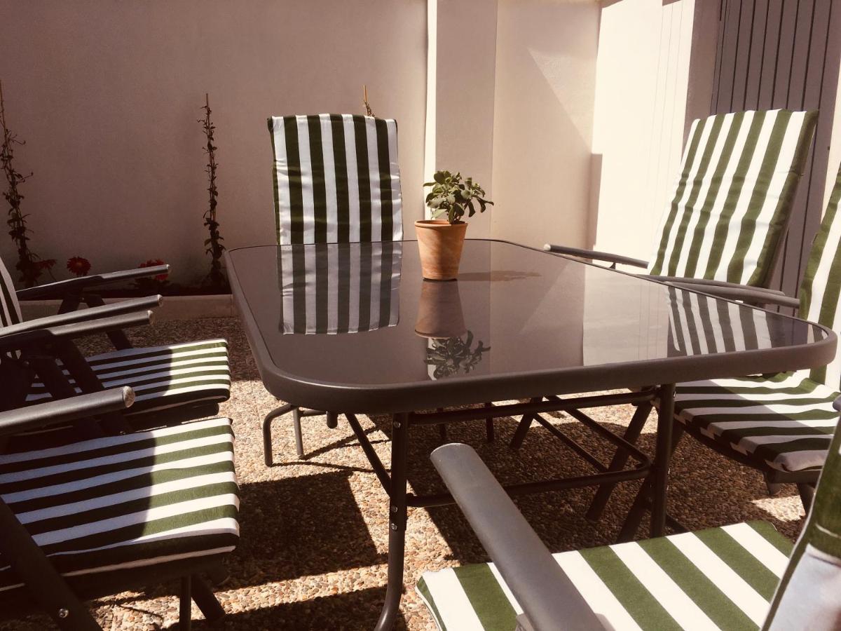 Apartamento Acogedora Casa con Patio en El Tiemblo  Exterior foto