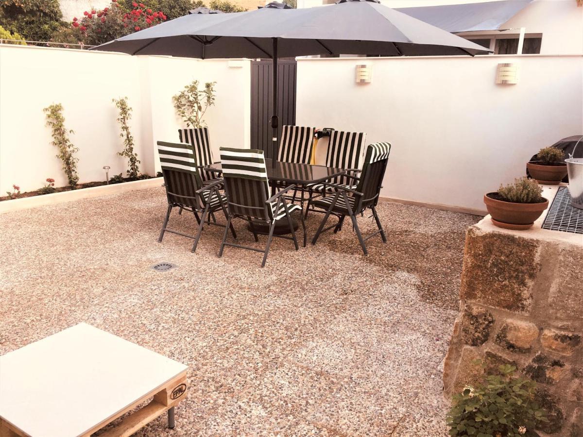 Apartamento Acogedora Casa con Patio en El Tiemblo  Exterior foto